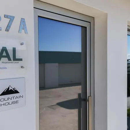 Mountain 27a Casa de Férias